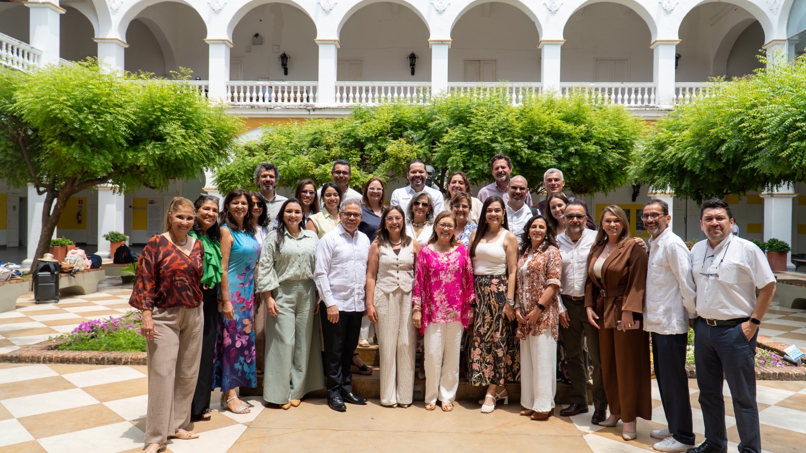 UNINÚÑEZ fortalece su papel en la comunidad académica de odontología a través de su participación en la ACFO durante el XXXV Encuentro Internacional de Investigación Odontológica 2025