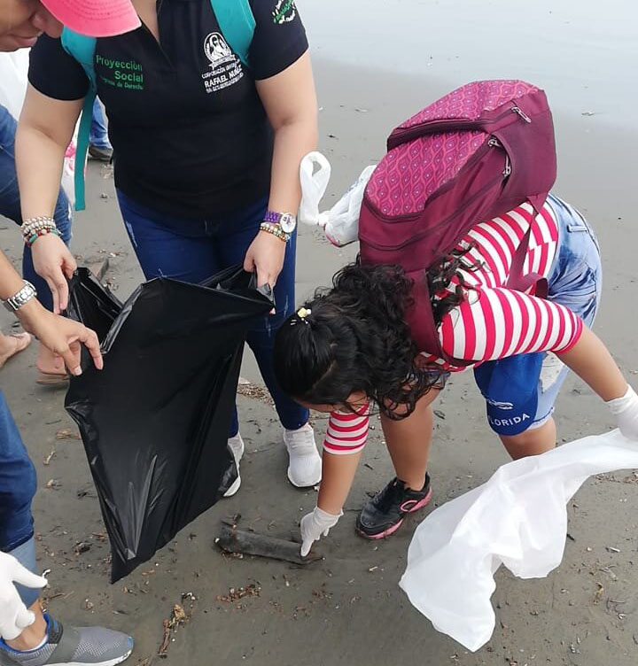 Jornada limpieza playas salgar programa derecho barranquilla