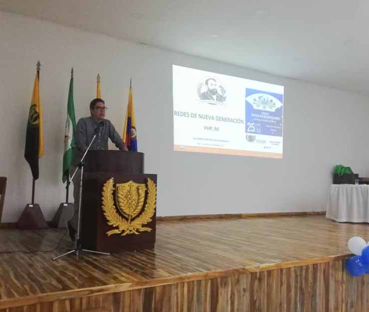 Facultad de Ingeniería participa en el Seminario de Redes de la UdC