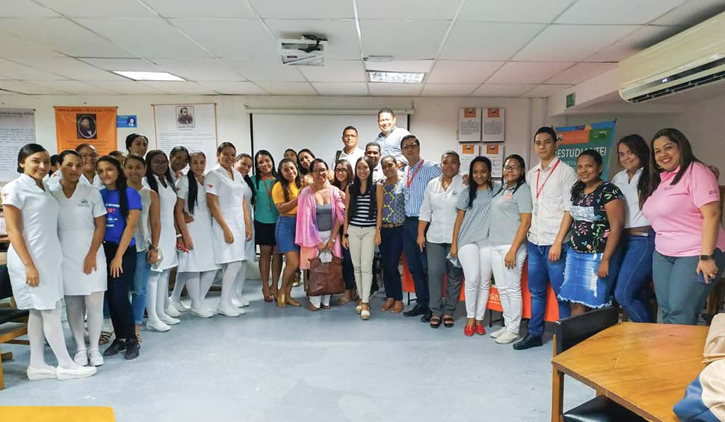 Egresados al aula Barranquilla