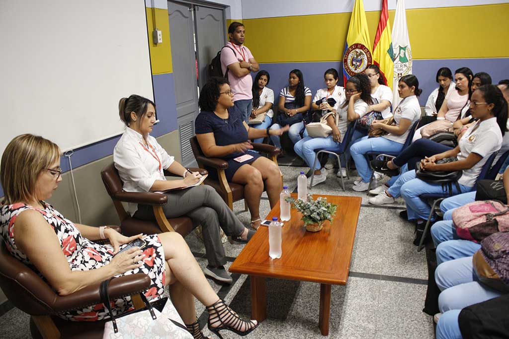 Panel podemos ser tolerantes con los intolerantes Estética