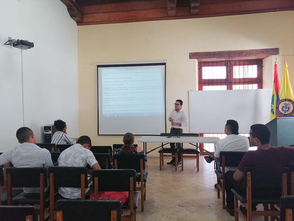 Nota charla Consultorio Jurídico Cartagena